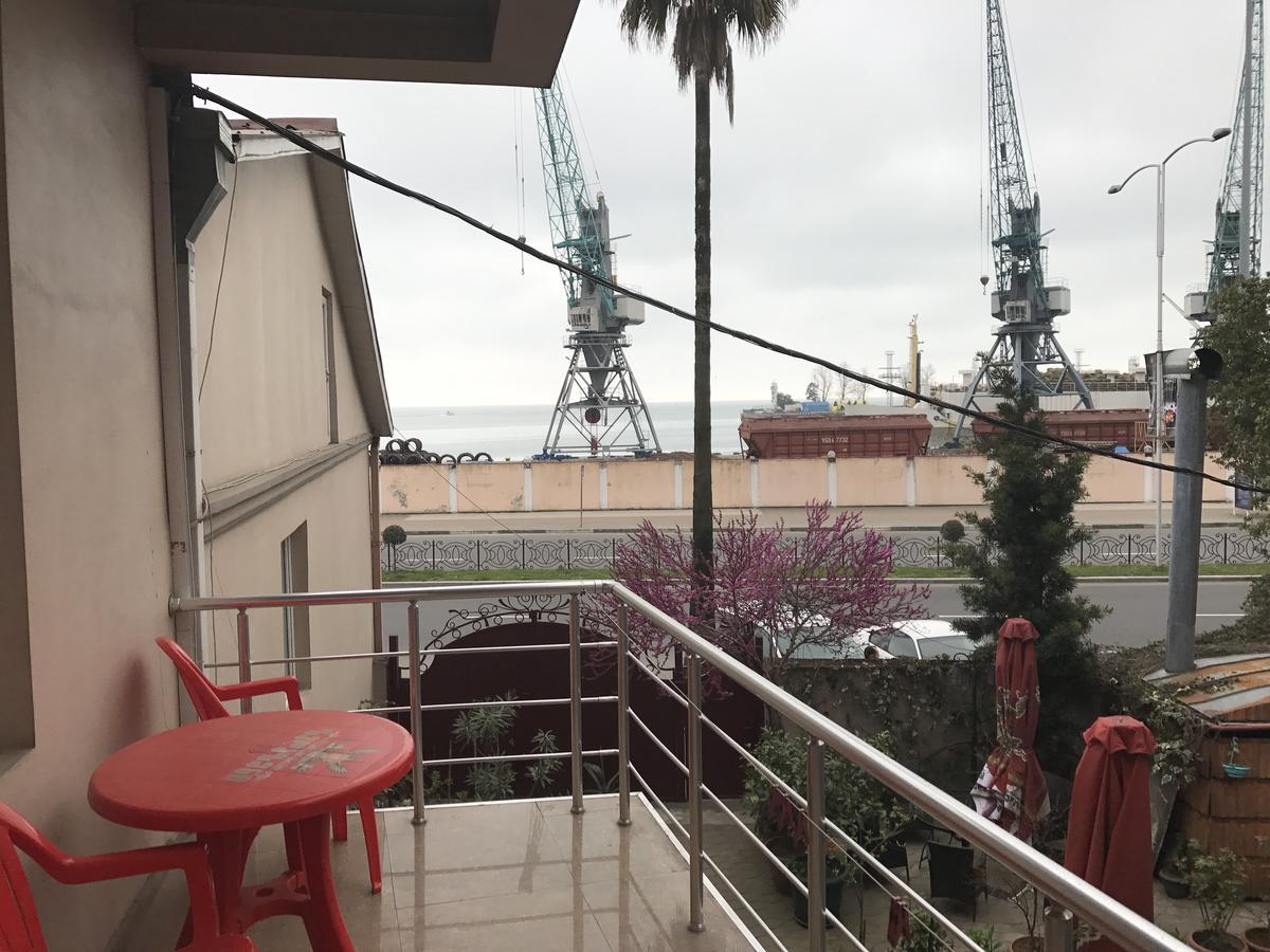 Hotel Marseille Batumi Luaran gambar
